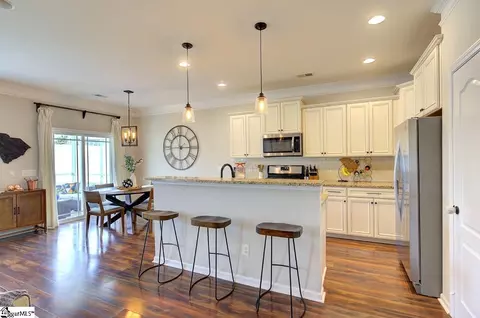 142 Caledonia Dr, Easley, SC 29642 photo 11