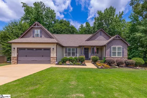39 Crossland Way, Greer, SC 29651