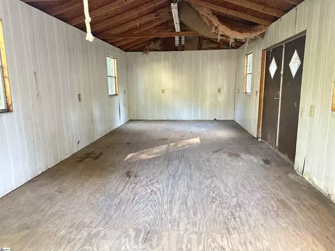 13 Calhoun St, Williamston, SC 29697 photo 9