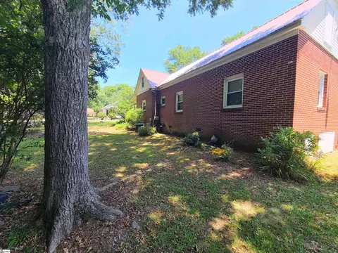 Exterior - 205 Jones Ave, Easley, SC 29640 photo 3 of 4