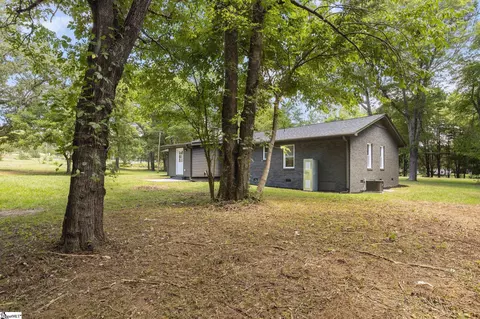 Exterior - 529 E Airport Rd, Greer, SC 29651 photo 5 of 7