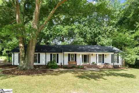 200 Galerie Dr, Easley, SC 29642