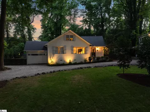14 Granada Dr, Greenville, SC 29605