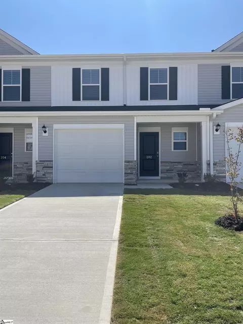 202 Kai Trl, Fountain Inn, SC 29644