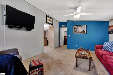 114 Crest Ln, Easley, SC 29640 photo 8