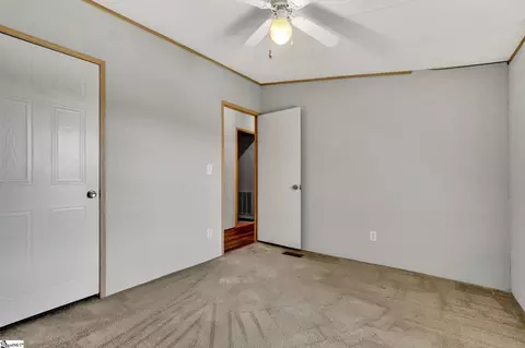 114 Crest Ln, Easley, SC 29640 photo 24