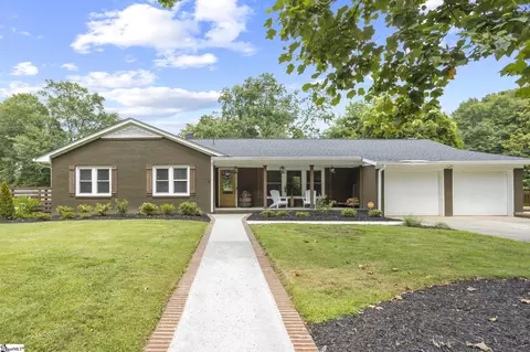 302 N B St, Easley, SC 29640