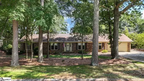 206 Cannon Cir, Greenville, SC 29607