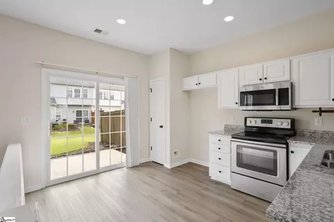 403 Westcot Ct, Greer, SC 29650 photo 8