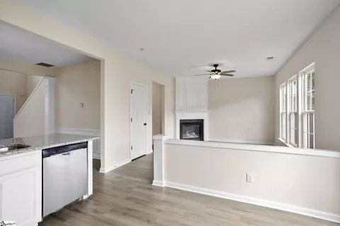 403 Westcot Ct, Greer, SC 29650 photo 9