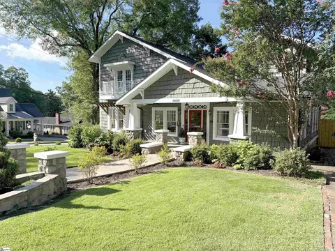 6 Westminster Dr, Greenville, SC 29605