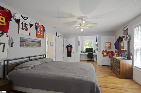 Bedroom - 214 Brashears Rd, Campobello, SC 29322 photo 4 of 7
