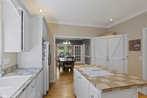 Kitchen - 214 Brashears Rd, Campobello, SC 29322 photo 3 of 3
