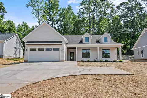 336 Chickasaw Dr, Westminster, SC 29693