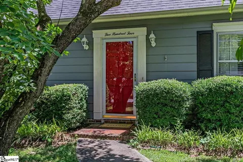 504 Gray Fox Sq, Taylors, SC 29687