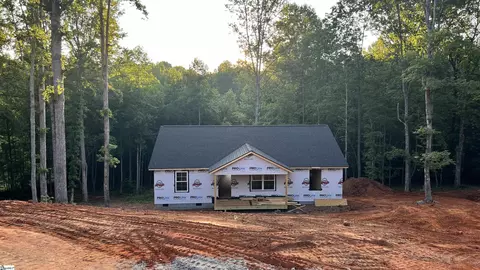 Exterior - 112 Ledbetter Ln, Walhalla, SC 29691 photo 1 of 3