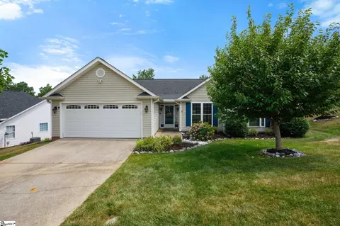2 Bruton Ct, Taylors, SC 29687