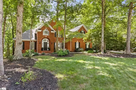 212 Goldenstar Ln, Greer, SC 29651