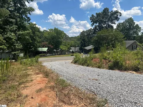 802 Mcfalls Cir, Anderson, SC 29621 photo 9