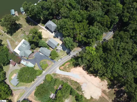 802 Mcfalls Cir, Anderson, SC 29621 photo 6