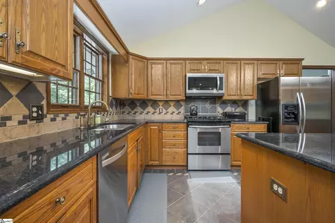 Kitchen - 601 Ridge Top Rd, Tryon, NC 28782 photo 4 of 4
