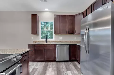 101 Park St, Easley, SC 29640 photo 9