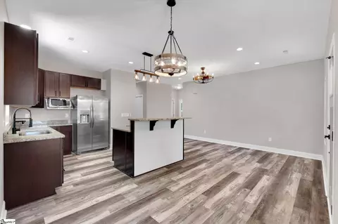 101 Park St, Easley, SC 29640 photo 6