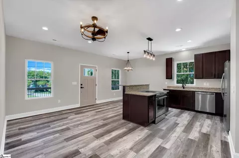 101 Park St, Easley, SC 29640 photo 8