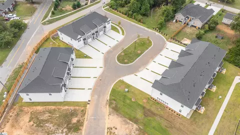 340 Lion Heart Ln, Greer, SC 29651