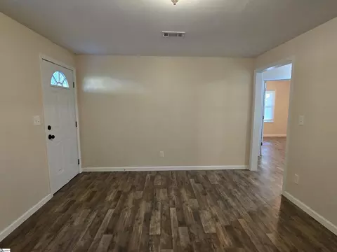 302 Deason St, Mccormick, SC 29835 photo 6