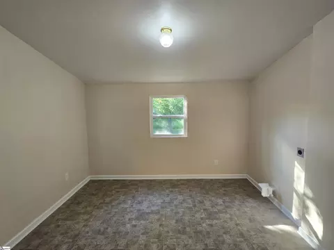 302 Deason St, Mccormick, SC 29835 photo 11
