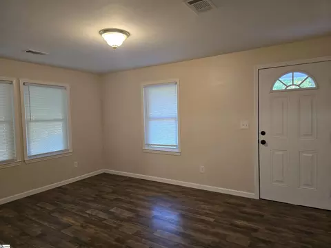 302 Deason St, Mccormick, SC 29835 photo 5