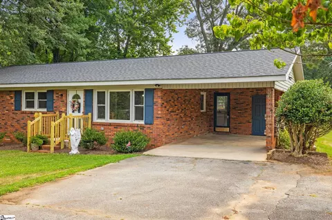 257 Crawford Cir, Spartanburg, SC 29301