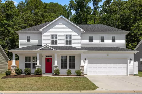 326 Kelby St, Travelers Rest, SC 29690