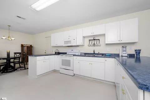 501 Riley Rd, Easley, SC 29642 photo 6