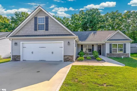10 Lockeland Park Dr, Simpsonville, SC 29681