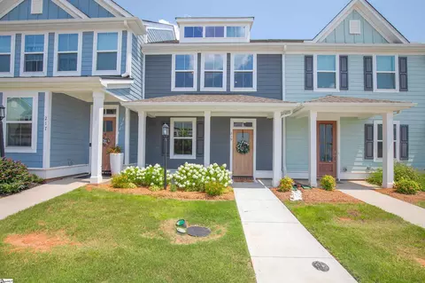 219 Novelty Dr, Greer, SC 29651