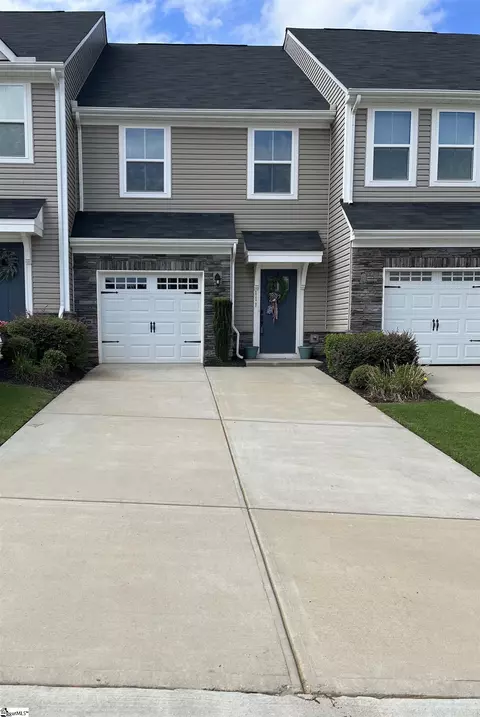111 Lilywood Ct, Simpsonville, SC 29681