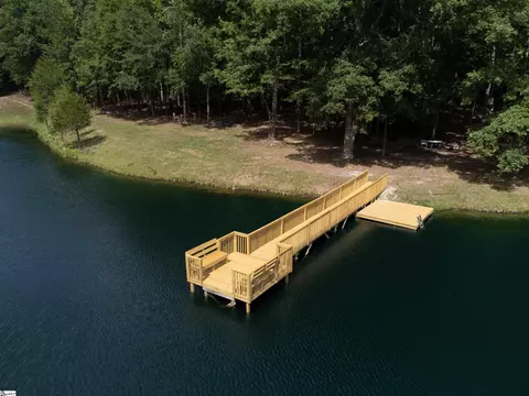 563 Compton Rd, Clinton, SC 29325 photo 10
