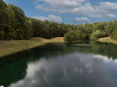 563 Compton Rd, Clinton, SC 29325 photo 9