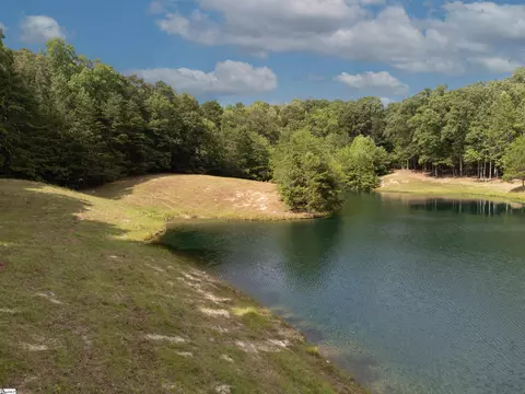 563 Compton Rd, Clinton, SC 29325 photo 4