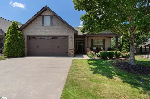 613 Castlestone Dr, Greer, SC 29650