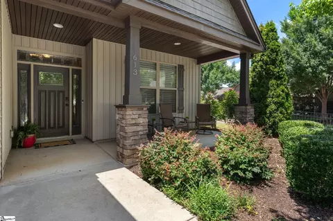 613 Castlestone Dr, Greer, SC 29650 photo 4