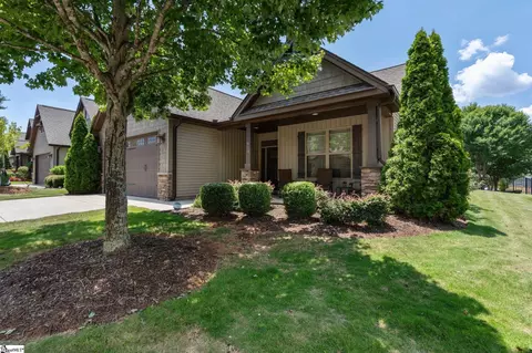 613 Castlestone Dr, Greer, SC 29650 photo 2