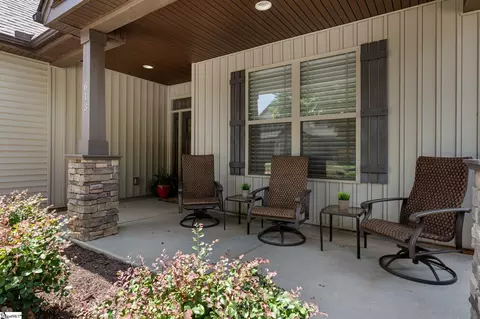 613 Castlestone Dr, Greer, SC 29650 photo 3