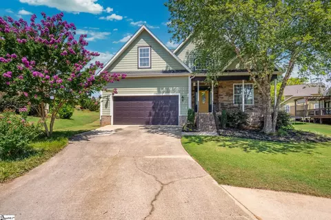 4 Timbernotch Ct, Taylors, SC 29687