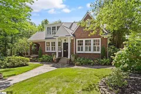 18 Mcpherson Ln, Greenville, SC 29605