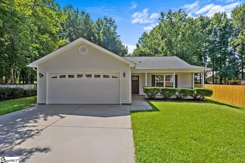 210 E Bushy Hill Dr, Duncan, SC 29334