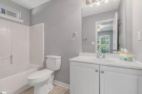 Bath - 112 Trident Ct, Anderson, SC 29621 photo 1 of 3