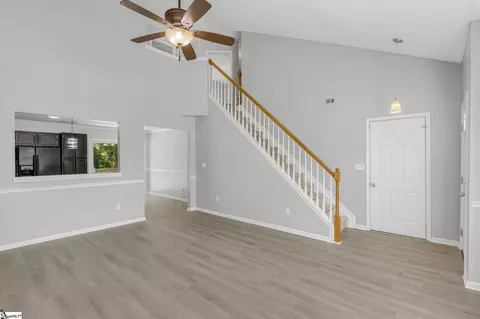 Living - 112 Trident Ct, Anderson, SC 29621 photo 3 of 4